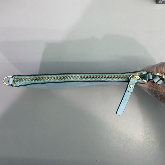 Kate Spade Wristlet - Picture 4 of 10